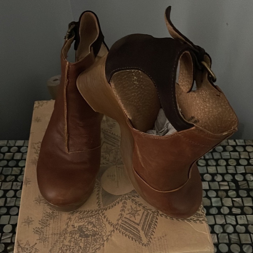 Free People Clog - Sz. 39.5 - Chocolate - Picture 5 of 9